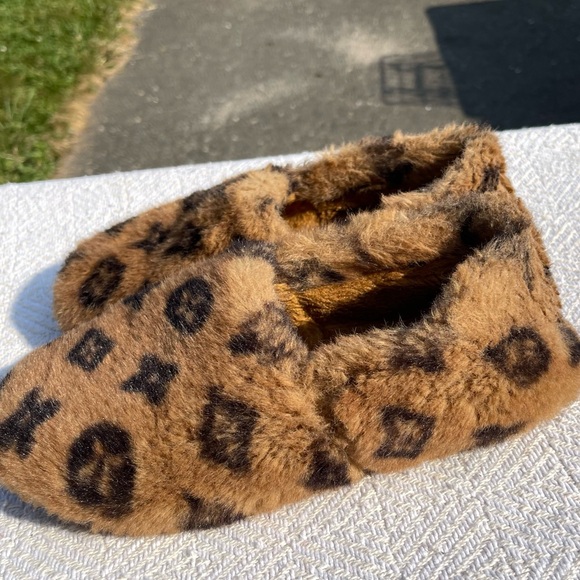 Fluffy Brown Loafer Slippers - Picture 2 of 4